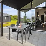 Henryk - 75m From The Sea By Interhome *