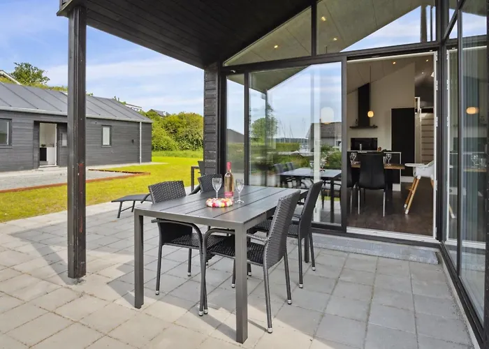 Henryk - 75m From The Sea By Interhome *